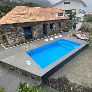 Quinze, Contemporary Designed With Swimming Pool Chalet